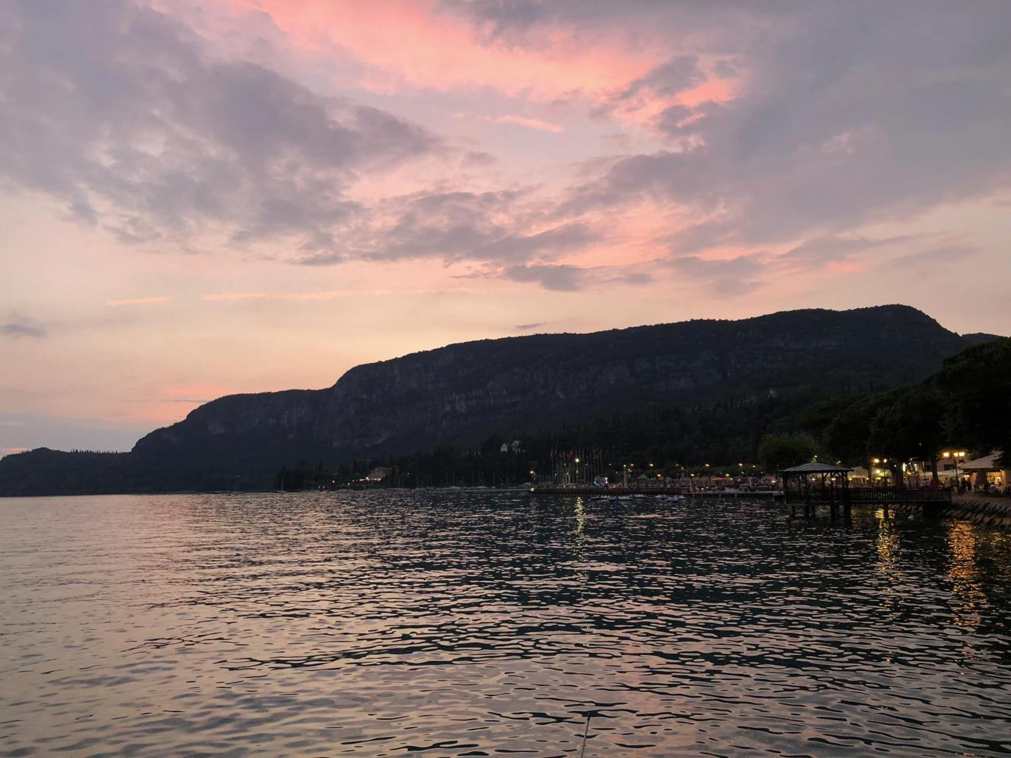 Appartamenti Villa Andrea Γκάρντα Εξωτερικό φωτογραφία