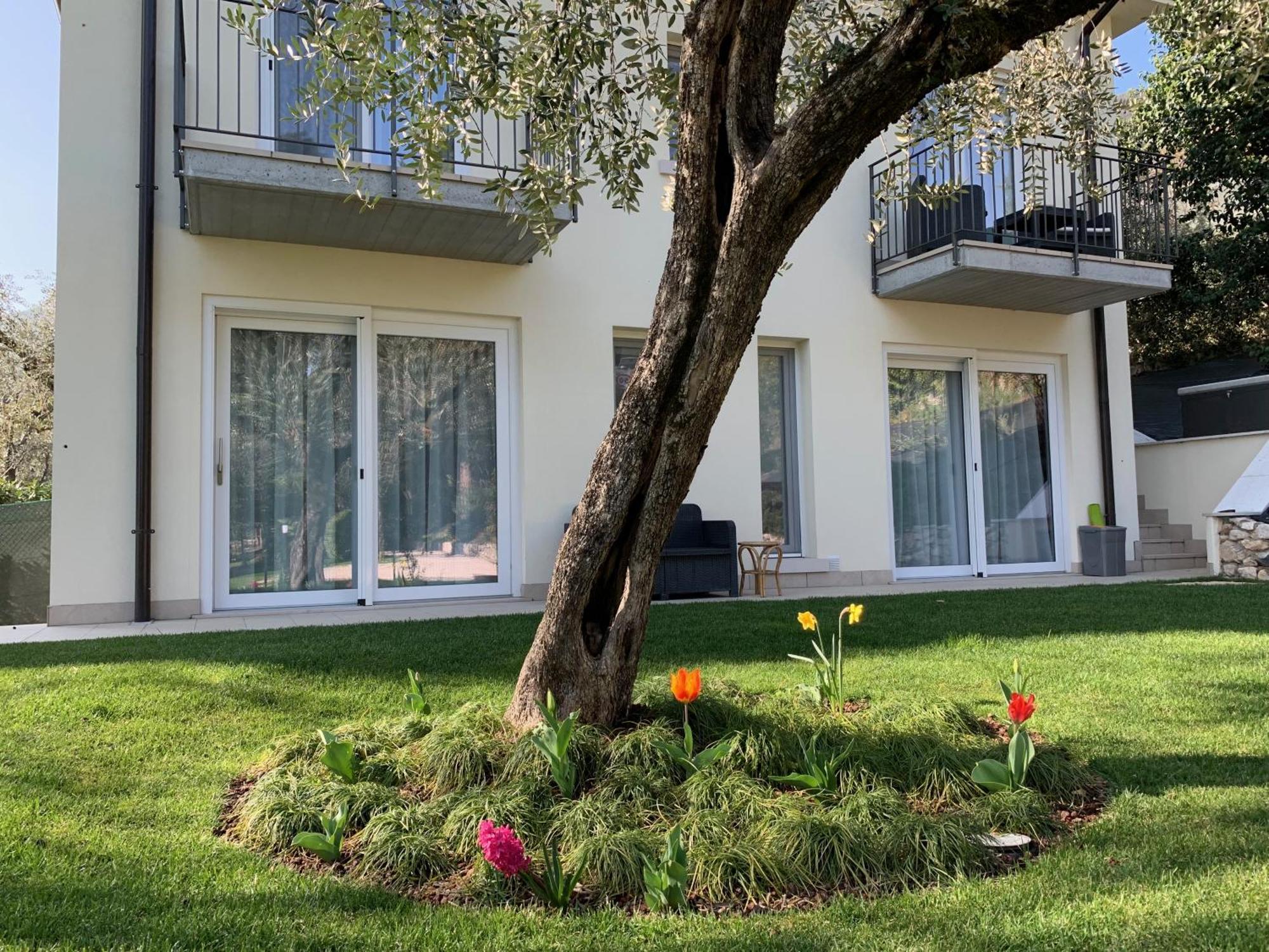 Appartamenti Villa Andrea Γκάρντα Εξωτερικό φωτογραφία